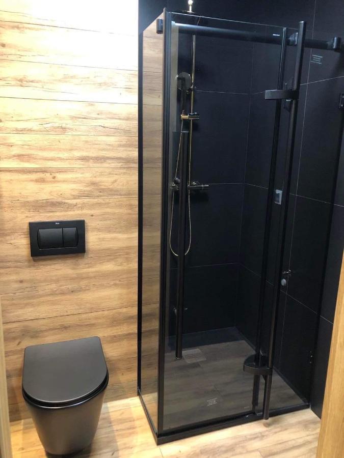 Black Diamond 18 Paslek Luaran gambar