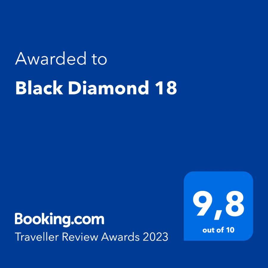 Black Diamond 18 Paslek Luaran gambar